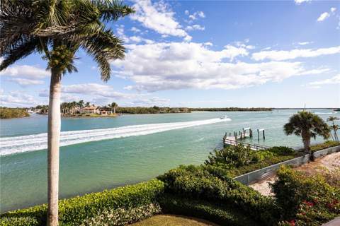 1975 Galleon Dr, Naples FL - photo 23 of 37
