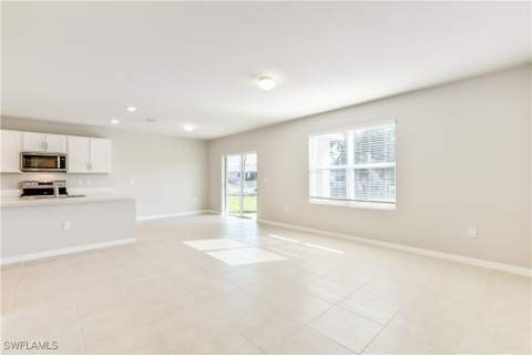 1401 NE 5th Pl, Cape Coral FL - photo 11 of 22