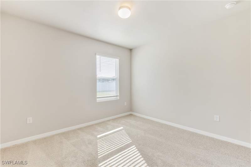 5 bedroom SingleFamilyResidence at 1401 NE 5th Pl, Cape Coral, Cape Coral — photo 5