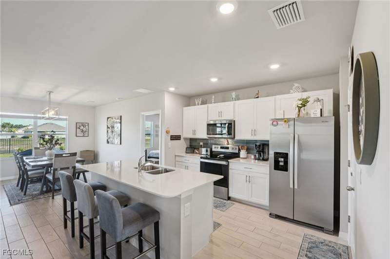 3 bedroom SingleFamilyResidence at 2841 Pillar Coral Ln, Coral Bay, North Fort Myers — photo 5
