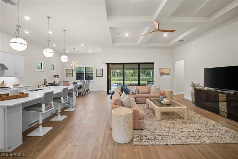 3 bedroom SingleFamilyResidence at 9774 Everglades Dr, Greyhawk At Golf Club Of The Everglades, Naples — photo 5