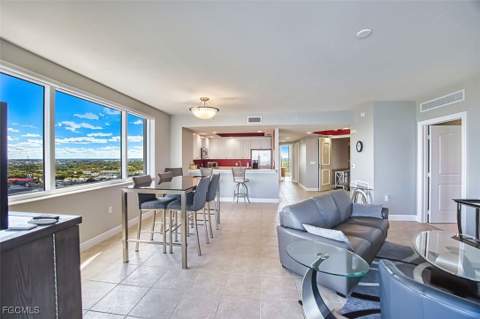 2090 W First St 1810, Fort Myers FL - photo 7 of 46