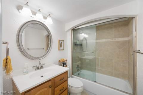 72 7th St S 206, Naples FL - photo 18 of 38