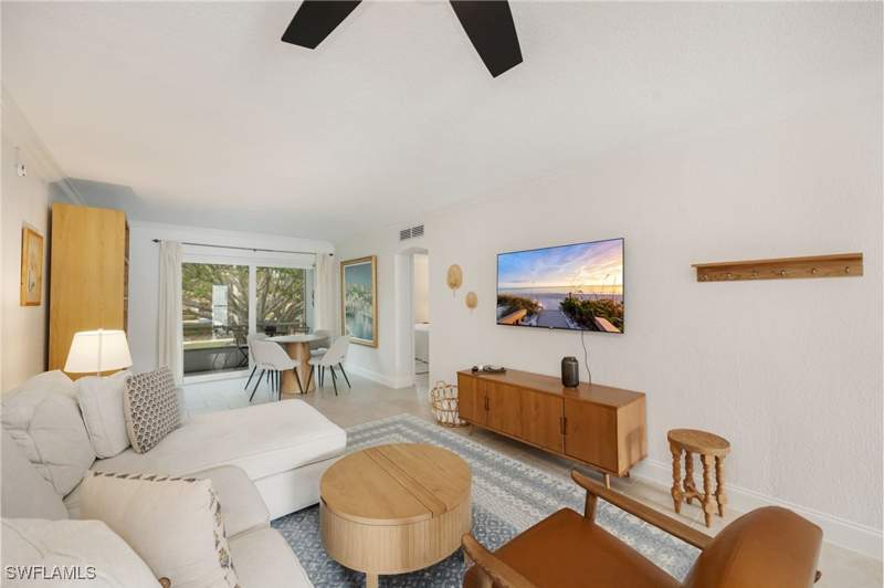 1 bedroom Condominium at 72 7th St S 206, Park Terrace, Naples — photo 3