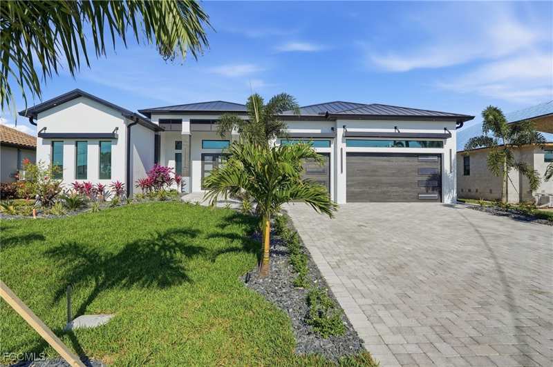 4 bedroom SingleFamilyResidence at 2819 SW 40Th St, Cape Coral, Cape Coral — photo 1