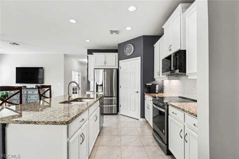 15154 Yellow Wood Dr, Alva FL - photo 10 of 42
