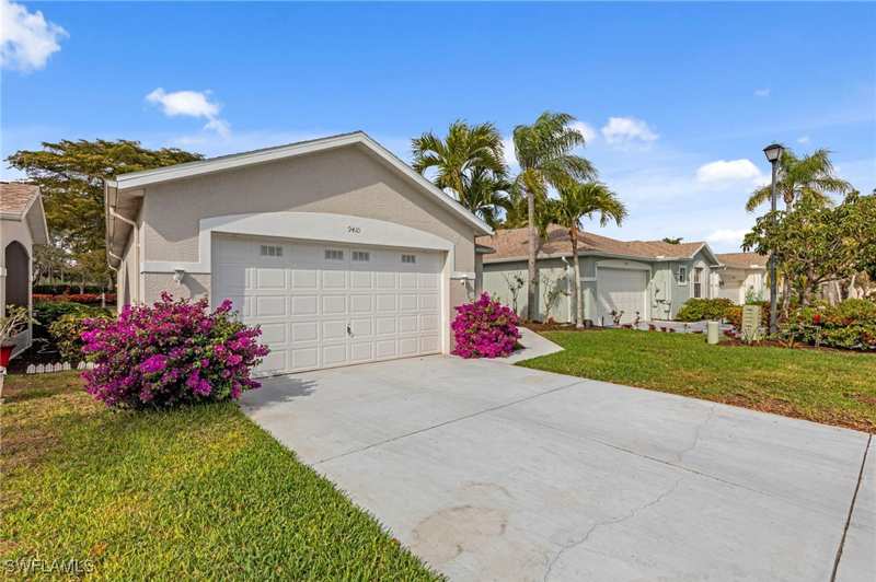 2 bedroom SingleFamilyResidence at 9410 Village View Blvd, Villages Of Bonita, Bonita Springs — photo 1