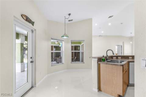 1503 NW 29th Pl, Cape Coral FL - photo 15 of 41