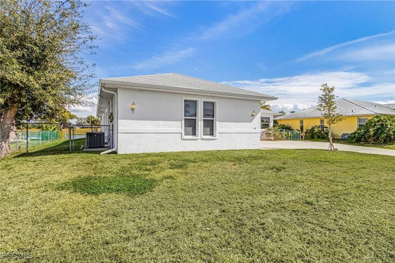 4 bedroom SingleFamilyResidence at 1503 NW 29th Pl, Cape Coral, Cape Coral — photo 3