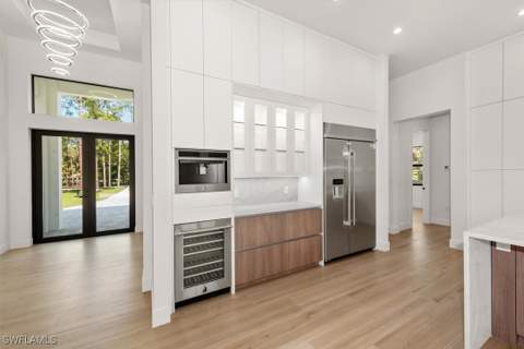 5080 Hickory Wood Dr, Naples FL - photo 12 of 47