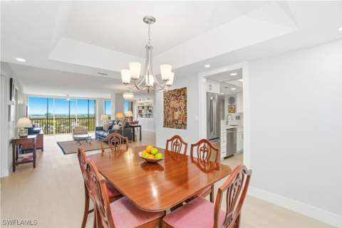 5601 Turtle Bay Dr 803, Naples FL - photo 8 of 23