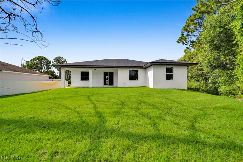 3 bedroom SingleFamilyResidence at 312 Harrison Dr, Lehigh Acres, Lehigh Acres — photo 2