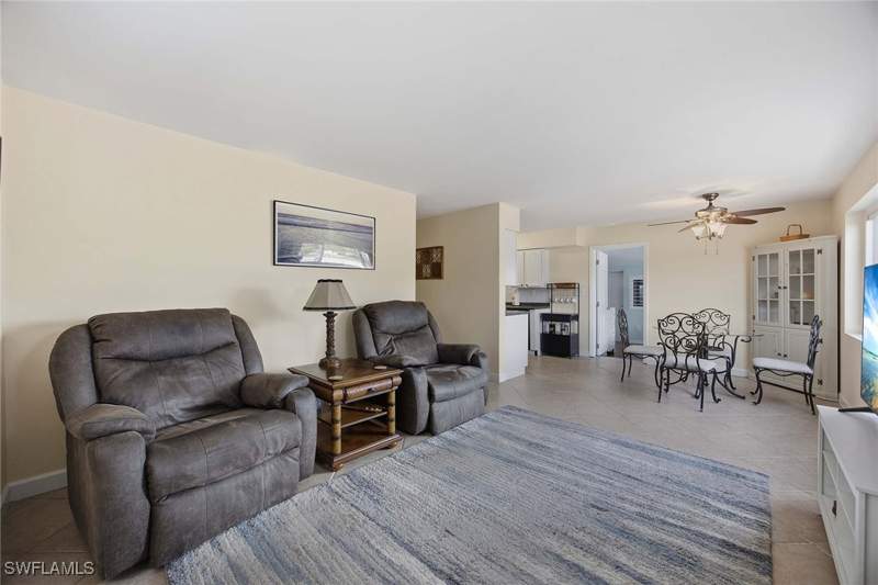 4 bedroom SingleFamilyResidence at 10690 Crockett St, Bonita Farms, Bonita Springs — photo 5