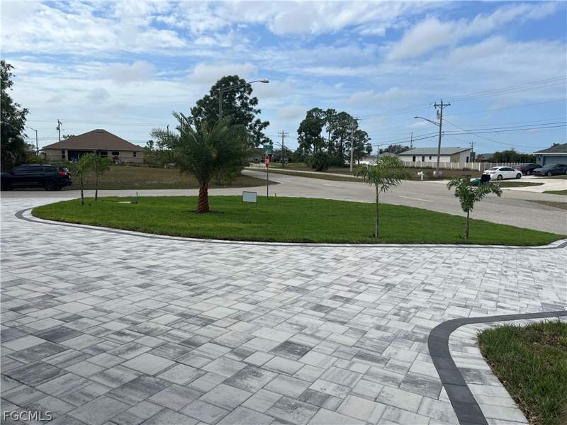 4 bedroom SingleFamilyResidence at 4403 Ramsey Blvd, Cape Coral, Cape Coral — photo 4