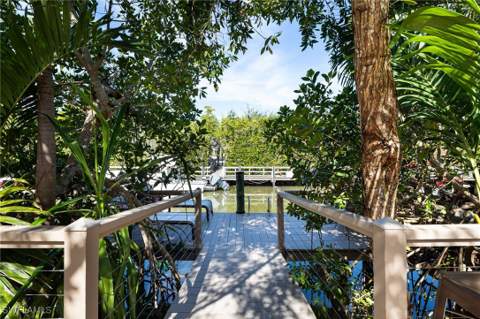 1595 Curlew Ave 4, Naples FL - photo 14 of 19