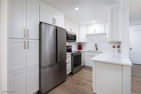 1595 Curlew Ave 4, Naples FL - photo 6 of 19