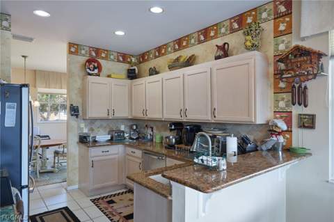 25051 Ballycastle Ct 201, Bonita Springs FL - photo 18 of 33