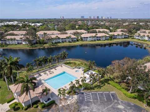 25051 Ballycastle Ct 201, Bonita Springs FL - photo 6 of 33