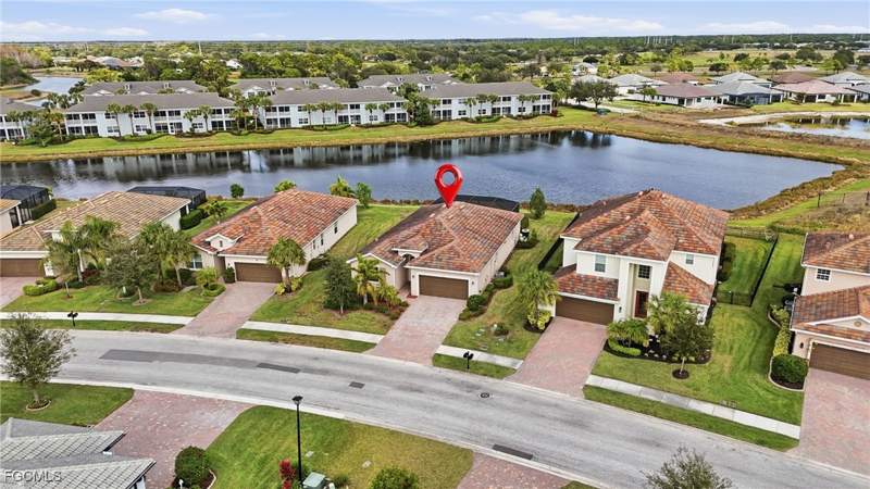 3 bedroom SingleFamilyResidence at 4025 E Hampton Cir, Hampton Lakes, Alva — photo 2