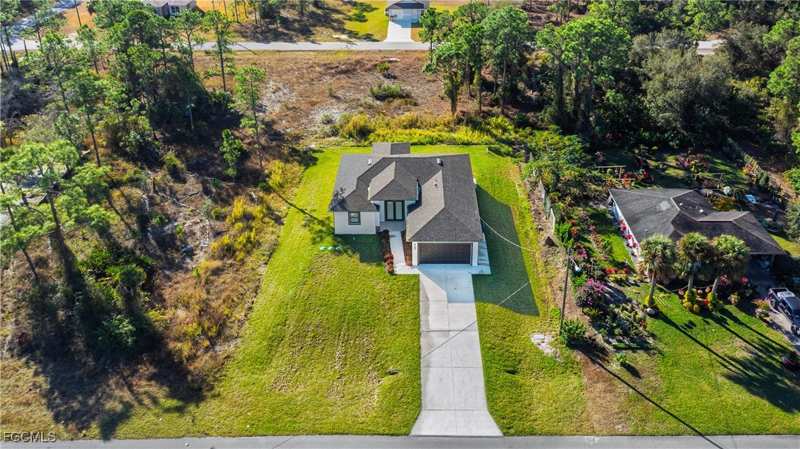 3 bedroom SingleFamilyResidence at 922 Sunrise Blvd, Lehigh Acres, Lehigh Acres — photo 1