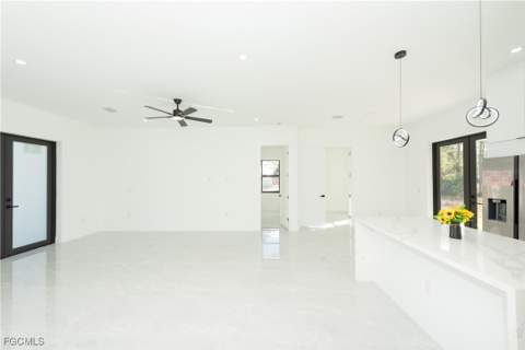 922 Sunrise Blvd, Lehigh Acres FL - photo 13 of 40