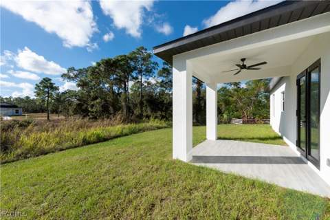922 Sunrise Blvd, Lehigh Acres FL - photo 20 of 40