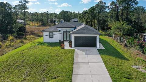922 Sunrise Blvd, Lehigh Acres FL - photo 6 of 40