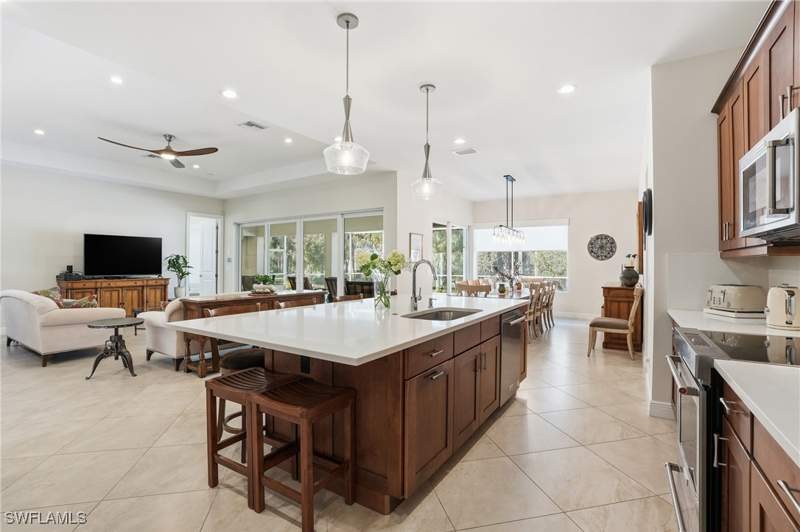 4 bedroom SingleFamilyResidence at 3707 5th Ave SW, Weber Woods, Naples — photo 3