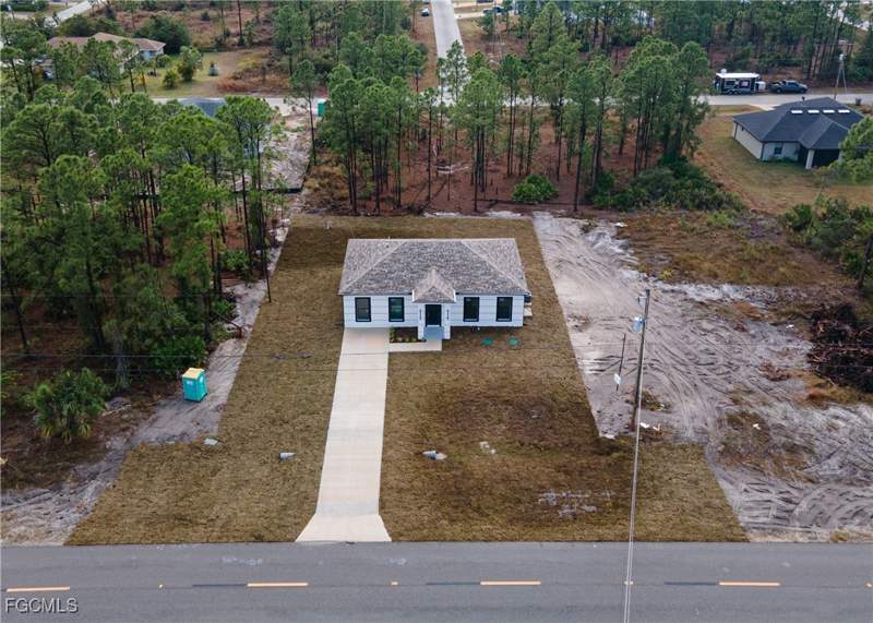4 bedroom SingleFamilyResidence at 742 Jaguar Blvd, Lehigh Acres, Lehigh Acres — photo 2