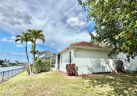 5422 SW 20th Ave, Cape Coral FL - photo 10 of 49