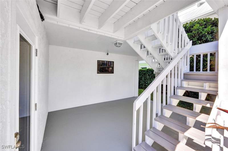 3 bedroom SingleFamilyResidence at 1285 Grand Canal Dr, Gulf Harbor, Naples — photo 4