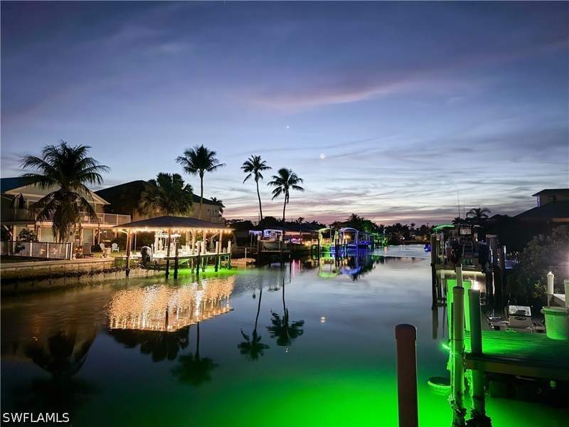 2 bedroom SingleFamilyResidence at 164 Trinidad St, Isles Of Capri, Naples — photo 4