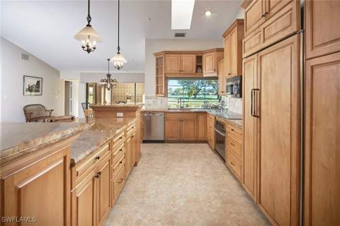 208 Silverado Dr, Naples FL - photo 9 of 34