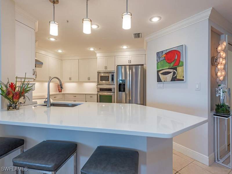 2 bedroom Condominium at 60 Seagate Dr 1205, Baypointe At Naples Cay, Naples — photo 4