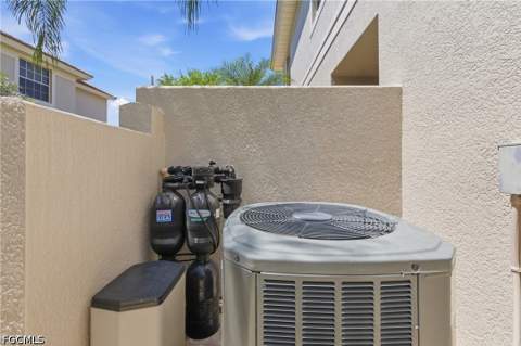 13081 Pebblebrook Point Cir 102, Fort Myers FL - photo 24 of 50