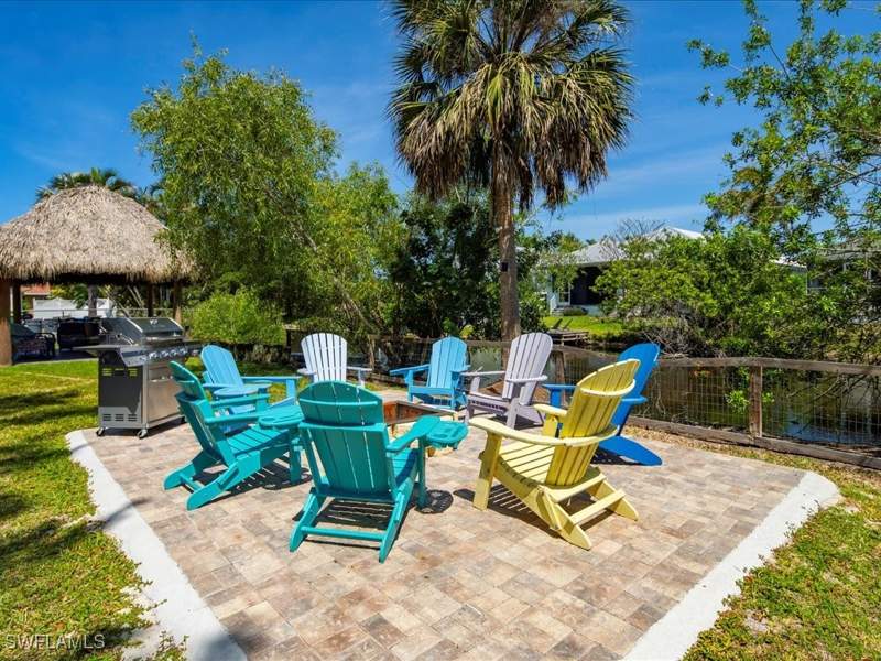 3 bedroom SingleFamilyResidence at 2469 Florida Ave, Sunset Homes, Naples — photo 1