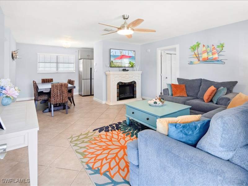 3 bedroom SingleFamilyResidence at 2469 Florida Ave, Sunset Homes, Naples — photo 4