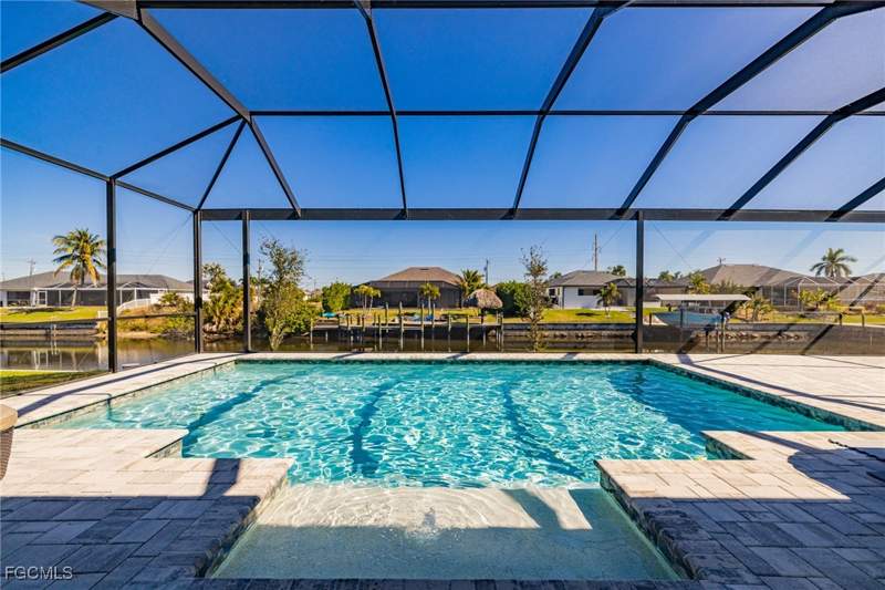 3 bedroom SingleFamilyResidence at 2719 SW 21st Ave, Cape Coral, Cape Coral — photo 2