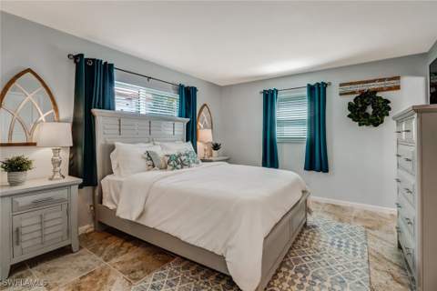 1351 Curlew AVE 104, Naples FL - photo 14 of 35