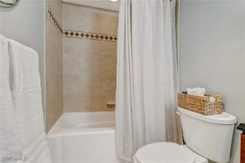 1351 Curlew AVE 104, Naples FL - photo 17 of 35