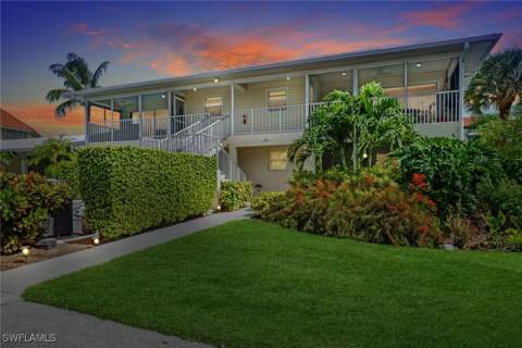 1351 Curlew AVE 104, Naples FL - photo 24 of 35