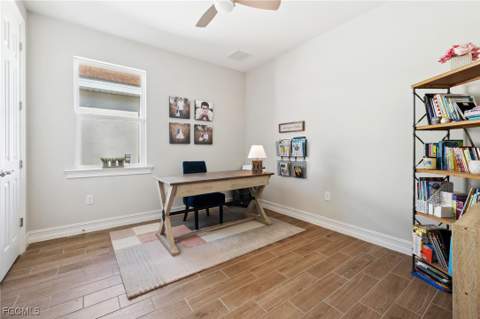 15361 Floresta Ln, Fort Myers FL - photo 22 of 38