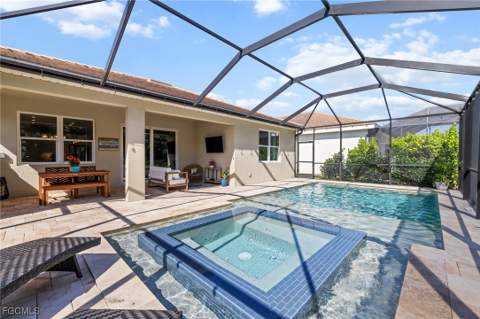 15361 Floresta Ln, Fort Myers FL - photo 23 of 38