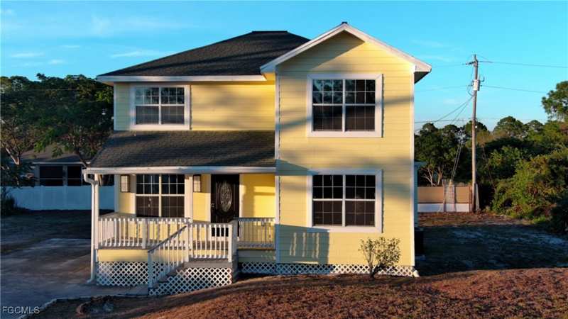 4 bedroom SingleFamilyResidence at 3906 28th St SW, Island Of Happiness, Lehigh Acres — photo 1