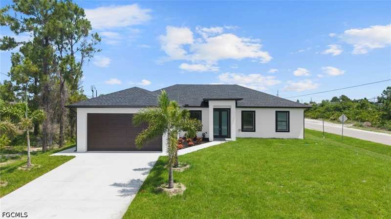 3 bedroom SingleFamilyResidence at 3800 24th St SW, Lehigh Acres, Lehigh Acres — photo 1