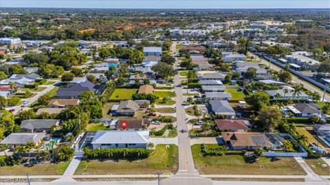 803 92nd Ave N, Naples FL - photo 7 of 34