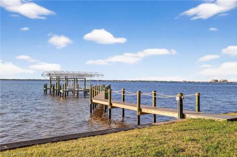 2600 McGregor Blvd, Fort Myers FL - photo 23 of 49