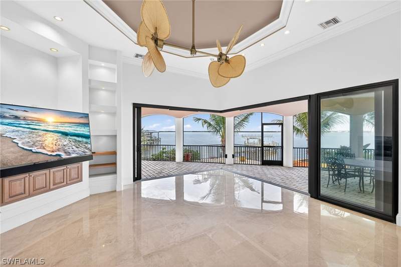 4 bedroom SingleFamilyResidence at 2600 McGregor Blvd, Fort Myers, Fort Myers — photo 4