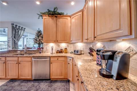 5605 Merlyn Ln, Cape Coral FL - photo 20 of 50