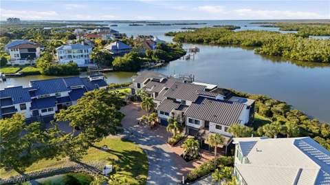 17037 Marina Cove Ln, Fort Myers FL - photo 6 of 49
